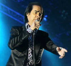 Ξανά «στο δρόμο» ο Nick Cave... 