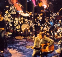 Γιατί οι Nirvana διάλεξαν το "The Man Who Sold the World";