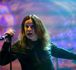 Ο Ozzy δεν «την παλεύει» με την τεχνολογία: Έστειλε μήνυμα στον Robert Plant ότι έχασε τη γάτα! 