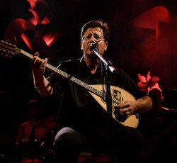 Κερδίστε προσκλήσεις για τη συναυλία του Θανάση Παπακωνσταντίνου στην Τεχνόπολη! 