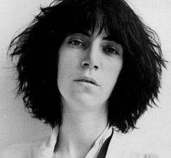 Και δεύτερη, ακουστική αυτήν τη φορά, συναυλία για την Patti Smith στην Αθήνα 