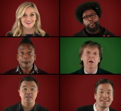 Paul Mc Cartney και πολλοί αστέρες τραγουδούν το "Wonderful Christmastime" (video) 