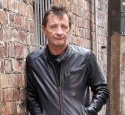 Υπάρχει ζωή μετά τους AC/DC; 