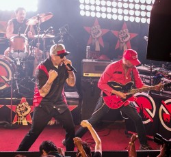 Πρώτο επίσημο video για τους Prophets Of Rage 