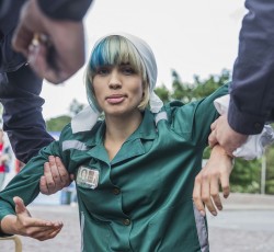 Οι Pussy Riot σε …λουτρό αίματος 