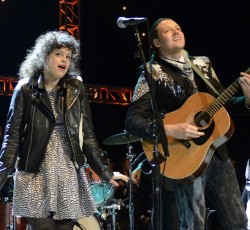 Οι Arcade Fire πηγαίνουν στο …Λούβρο (video) 