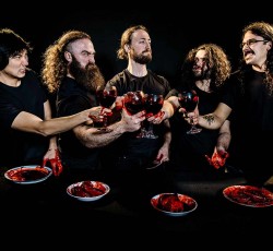 Ακούστε σε πρώτη μετάδοση ένα νέο τραγούδι από τους Replacire