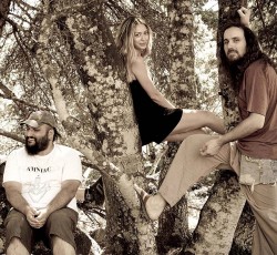 Τριπλή ψυχεδελική doom επίθεση το Σεπτέμβριο στο AN Club 