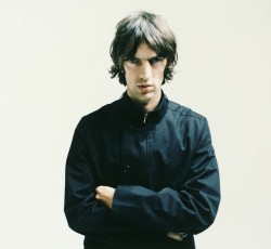 "Hold On": Νέο τραγούδι και video από τον Richard Ashcroft 