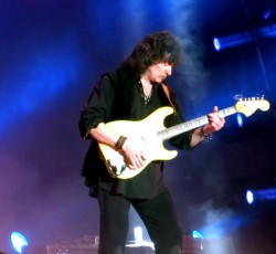 Setlist και videos από την «πρώτη» των Ritchie Blackmore's Rainbow 