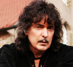 Ritchie Blackmore: «Γιατί επέλεξα αυτούς τους μουσικούς» 