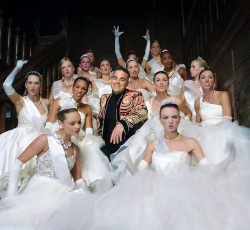 Σάλος στη Ρωσία με το νέο video του Robbie Williams 