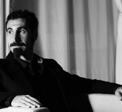 Νέο πολιτικό τραγούδι από τον Serj Tankian (video)