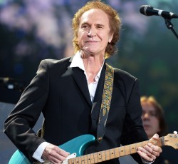 Ο Ray Davis των Kinks γίνεται …ιππότης 