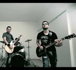 Νέο κομμάτι από τους  Six String Noise (video)