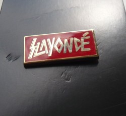 Η Beyonce χρησιμοποιεί το logo των Slayer