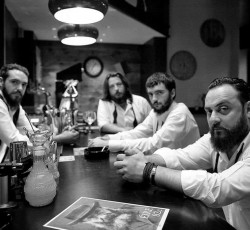 Οι Sober On Tuxedos παρουσιάζουν τον καινούργιο τους δίσκο 