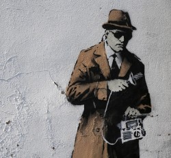 Έρευνα: Ακουστικά-κατάσκοποι! 