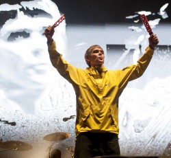 Μυστηριώδη «λεμόνια» προϊδεάζουν για νέο single των Stone Roses 