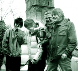 Αυτό είναι το νέο τραγούδι των Stone Roses 