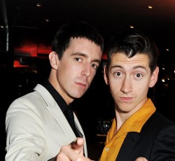 Ακούστε το νέο κομμάτι των The Last Shadow Puppets