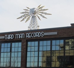 H Rockarolla φέρνει την δισκογραφική του Jack White στην Ελλάδα 