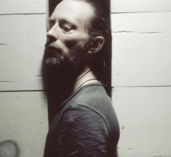 Νέο τραγούδι από τον Thom Yorke για τις ανάγκες οίκου μόδας