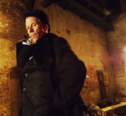 Ο Tom Waits πρωταγωνιστής της νέας σειράς "Citizen"