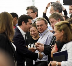 Υποδοχή του Πρωθυπουργού με το "The Final Countdown" στη Διεθνή Έκθεση Θεσσαλονίκης 