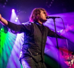 Ο Ty Segall διασκευάζει Neil Young 