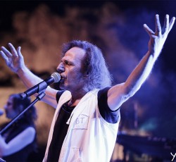 Ο Βασίλης Παπακωνσταντίνου στο παλιό Αμαξοστάσιο του Ο.Σ.Υ. - Κερδίστε προσκλήσεις! 