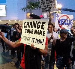 Οι Viet Cong κλείνουν ακόμη συναυλίες ως Viet Cong 