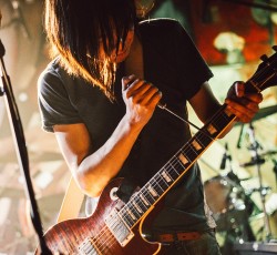 Ακούστε σε πρώτη μετάδοση ένα τραγούδι από τον επερχόμενο δίσκο των Wang Wen 