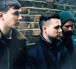 White Lies σε Αθήνα και Θεσσαλονίκη 