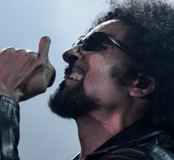 Supergroup με τη φωνή του William DuVall  