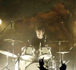 Aκούστε ολόκληρο το "Victorious" των Wolfmother 