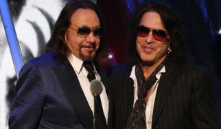 Aκούστε τη συνεργασία Paul Stanley με Ace Frehley