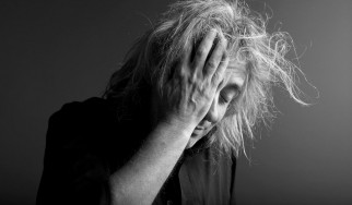 Ακούστε ολόκληρο τον νέο δίσκο του Γιάννη Αγγελάκα