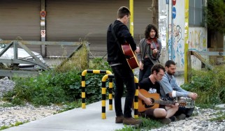 Οι All Them Witches στις γραμμές του τρένου