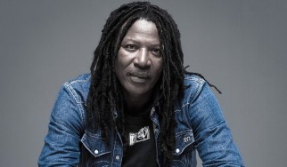 Alpha Blondy και Solar System έρχονται στο Smash Festival τον Σεπτέμβριο