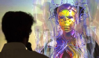 Δείτε avatar της Bjork να δίνει συνέντευξη τύπου στο Λονδίνο