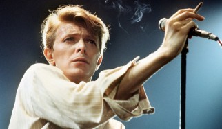 Michael Stipe, Tony Visconti και πολλοί άλλοι σε tribute video για τον David Bowie