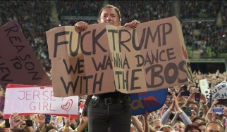 O Bruce Springsteen αποδοκιμάζεται από οπαδούς του Trump …