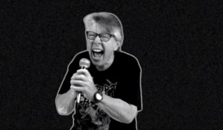 Η 68χρονη που τραγουδάει grindcore επιστρέφει με νέο single