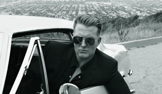  O Josh Homme τα βάζει με τύπο που ζητά αυτόγραφο