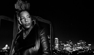 Εκπληκτική jazz διασκευή από την Macy Gray στο "Nothing Else Matters"