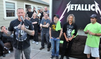 Οι Metallica επιστρέφουν στο γκαράζ των πρώτων ηχογραφήσεων