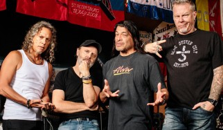 Oι Metallica τα βάζουν με σκληροπυρηνικό οπαδό τους