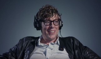 Ο Patrick Carney των Black Keys «εκρήγνυται» ακούγοντας Lady Gaga  