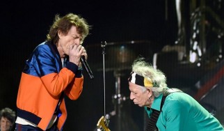 Οι Rolling Stones παίζουν το "Come Together" των Beatles για πρώτη φορά στην καριέρα τους